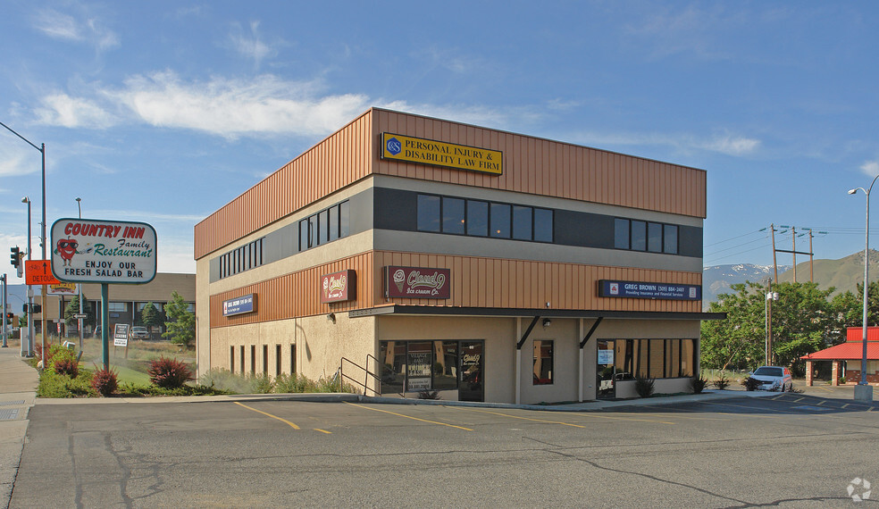 610-616 N Valley Mall Pky, East Wenatchee, WA for rent - Building Photo - Image 1 of 18