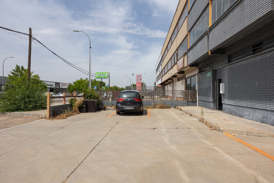 Avenida de Castilla, 9, San Fernando de Henares, Madrid for sale - Building Photo - Image 3 of 3