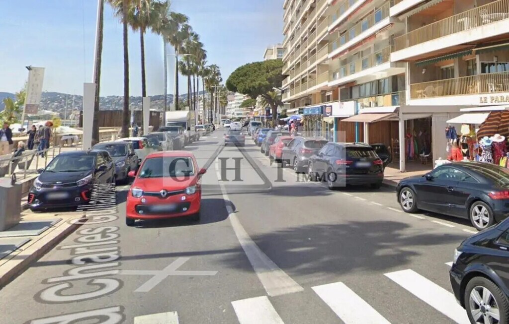 Location Commerce 49 m² - Photo 1