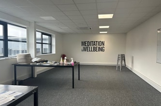 Ellesfield Av, Bracknell to rent Interior Photo- Image 1 of 2