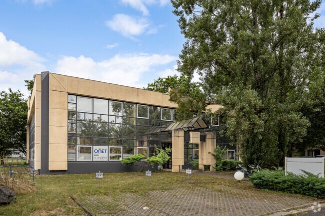 Location Bureaux 120 m²