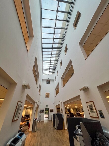 Bedwas Rd, Caerphilly to rent - Building Photo - Image 3 of 4