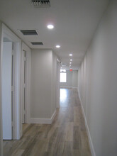 2735 Ponce de Leon Blvd, Coral Gables, FL for rent Interior Photo- Image 1 of 2