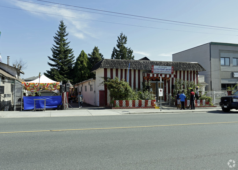 7468 Edmonds St, Burnaby, BC for sale - Primary Photo - Image 3 of 9