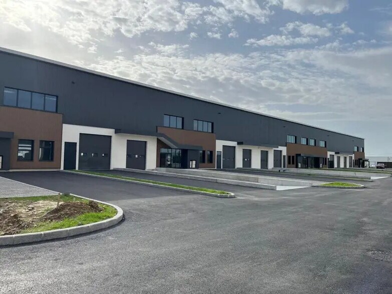 Light Industrial in Saint-Priest to rent - Building Photo - Image 3 of 75