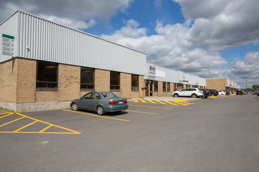 1025-1087 Autoroute 440, Laval, QC for rent - Building Photo - Image 3 of 7