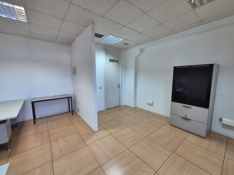 Calle de Mariano Barbacid, 5, Rivas-Vaciamadrid, Madrid to rent - Floor Plan - Image 2 of 2