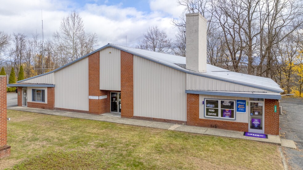 451 Broadway, Port Ewen, NY for sale - Building Photo - Image 1 of 67