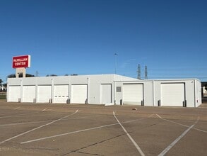 2550 McMillan Pky, Fort Worth, TX to rent Building Photo- Image 1 of 2