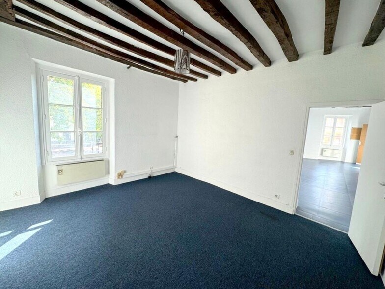 Office in Versailles to rent - Interior Photo - Image 3 of 11