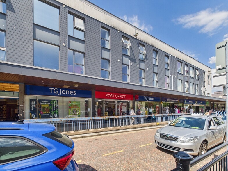 High St, Fort William to rent - Building Photo - Image 1 of 2