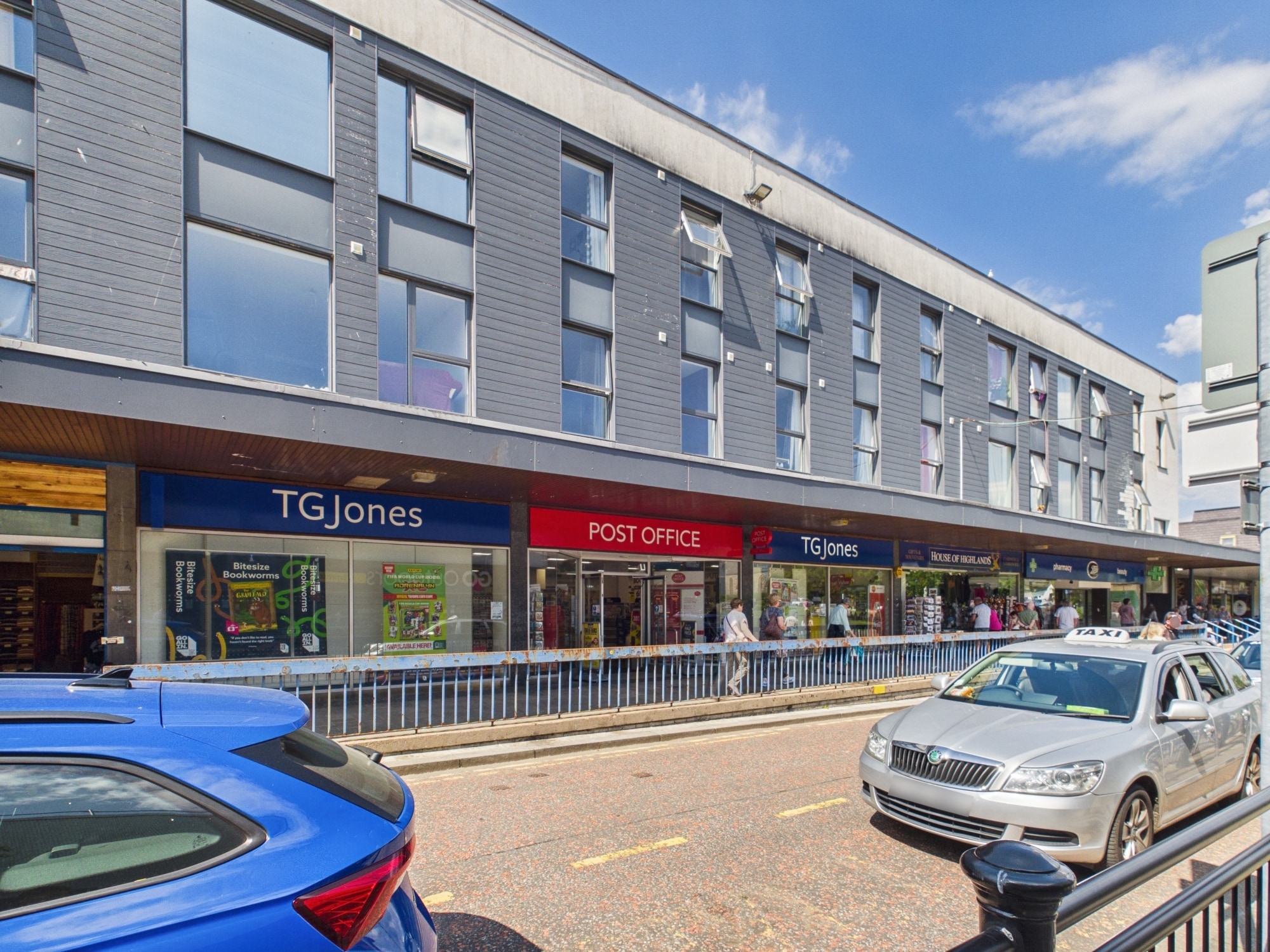High St, Fort William to rent Building Photo- Image 1 of 3