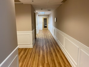 18 Elizabeth St, West Conshohocken, PA to rent Interior Photo- Image 2 of 3