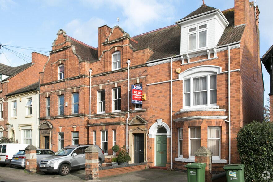 14 Sansome Walk, Worcester, WR1 1LP UK