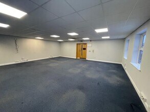 Commercia Rd, Darwen to rent Interior Photo- Image 2 of 4