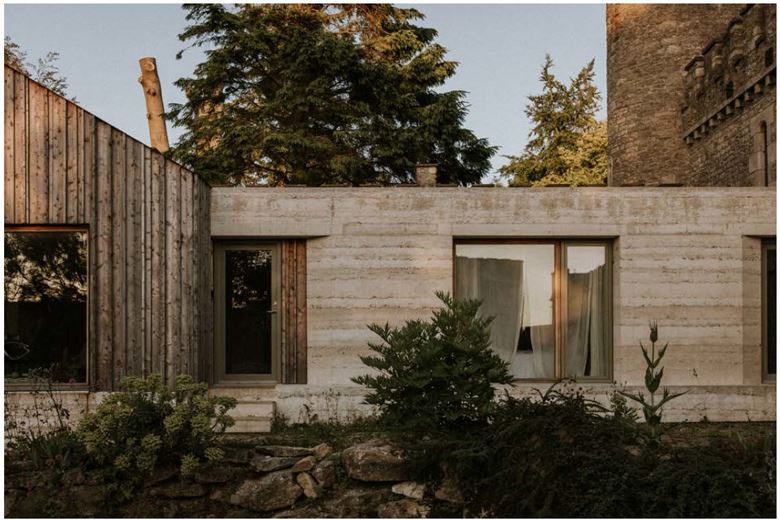 Southernwood Castle, Chippenham to rent - Building Photo - Image 3 of 29