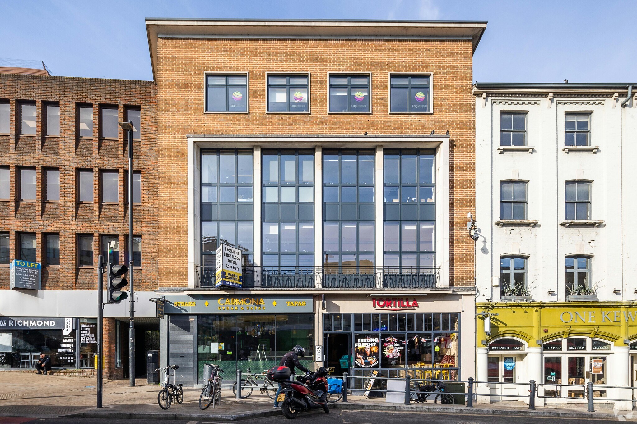 Kew Rd, Richmond to rent Building Photo- Image 1 of 8
