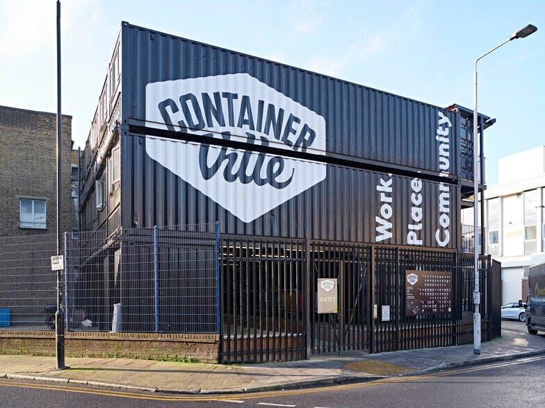 1 Emma St, London to rent - Building Photo - Image 2 of 6