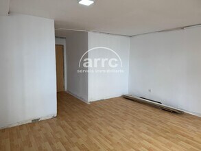 Retail in Premià de Mar, Barcelona to rent Interior Photo- Image 2 of 5