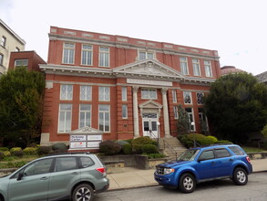 2100 Market St, Wheeling, WV for rent Building Photo- Image 1 of 15