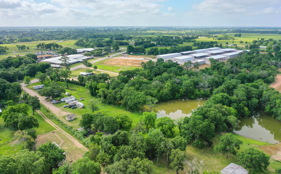 22123 FM 359 Rd, Hempstead, TX for sale - Primary Photo - Image 1 of 1