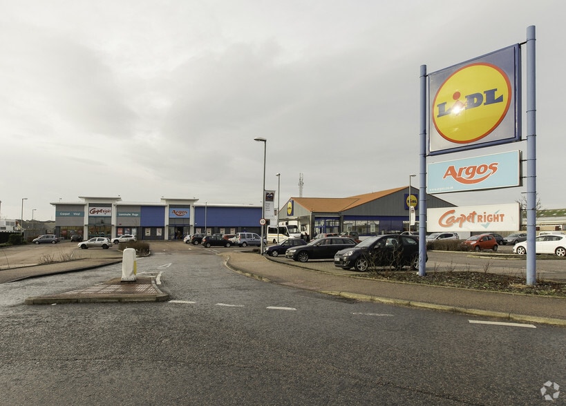 South Harbour Rd, Fraserburgh to rent - Building Photo - Image 3 of 5