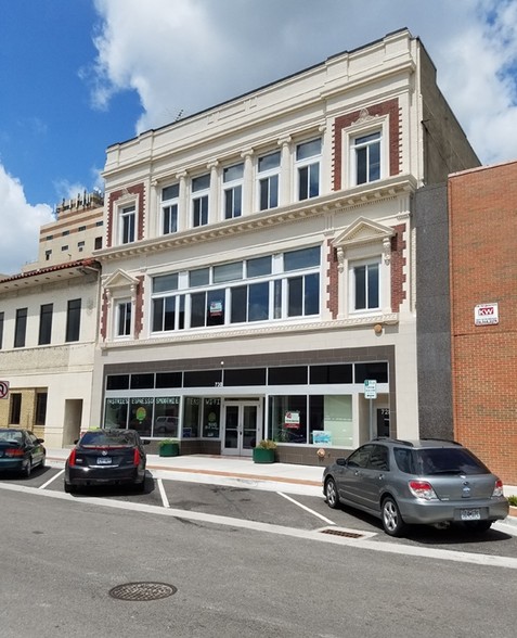 730 Minnesota Ave, Kansas City, KS for sale - Building Photo - Image 1 of 1