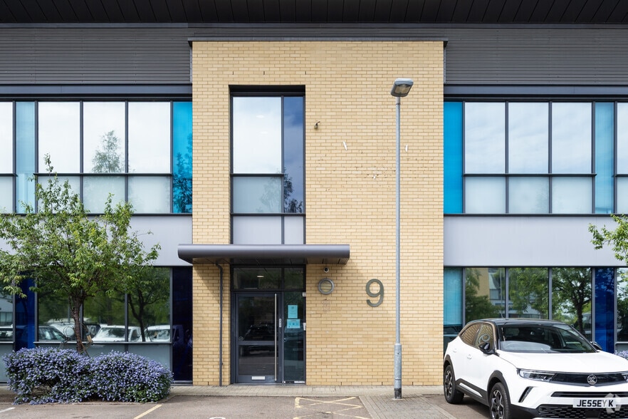 9 Waterside Ct, Dartford to rent - Building Photo - Image 3 of 3