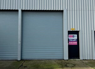 Hall Rd, Hopton to rent Building Photo- Image 1 of 3