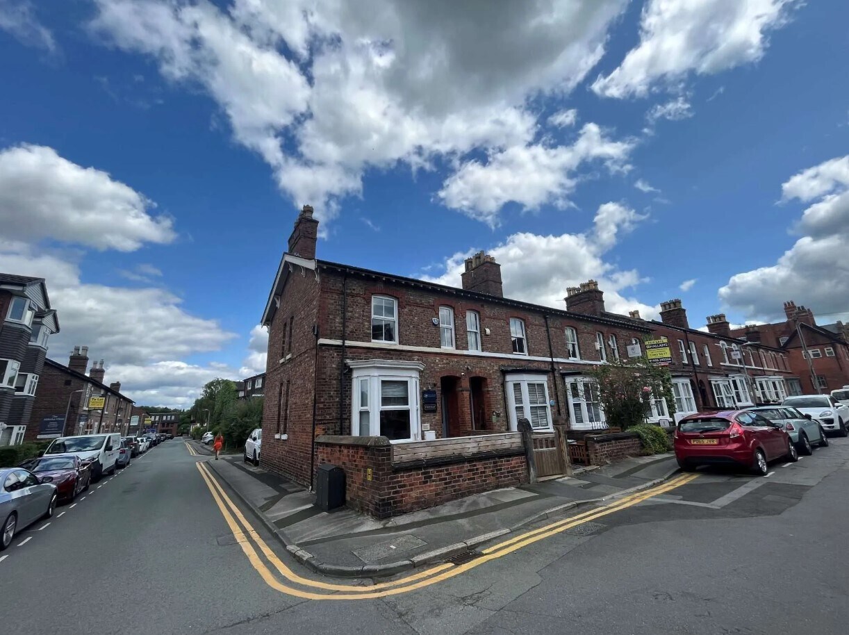 14-20 George St, Alderley Edge for sale Building Photo- Image 1 of 1