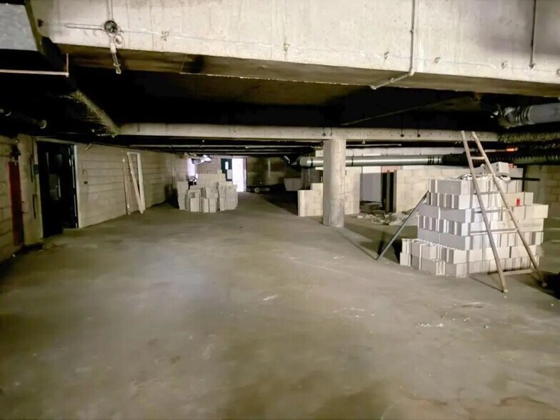 Retail in Maisons-Alfort for sale - Construction Photo - Image 2 of 20