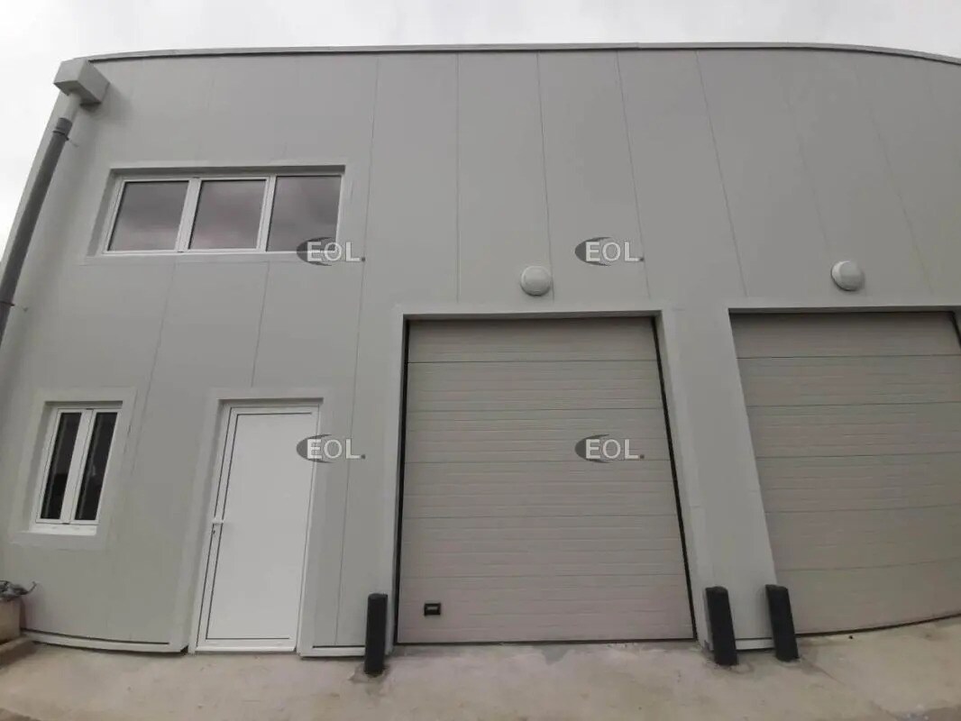 Light Industrial in Choisy-le-Roi to rent Building Photo- Image 1 of 10