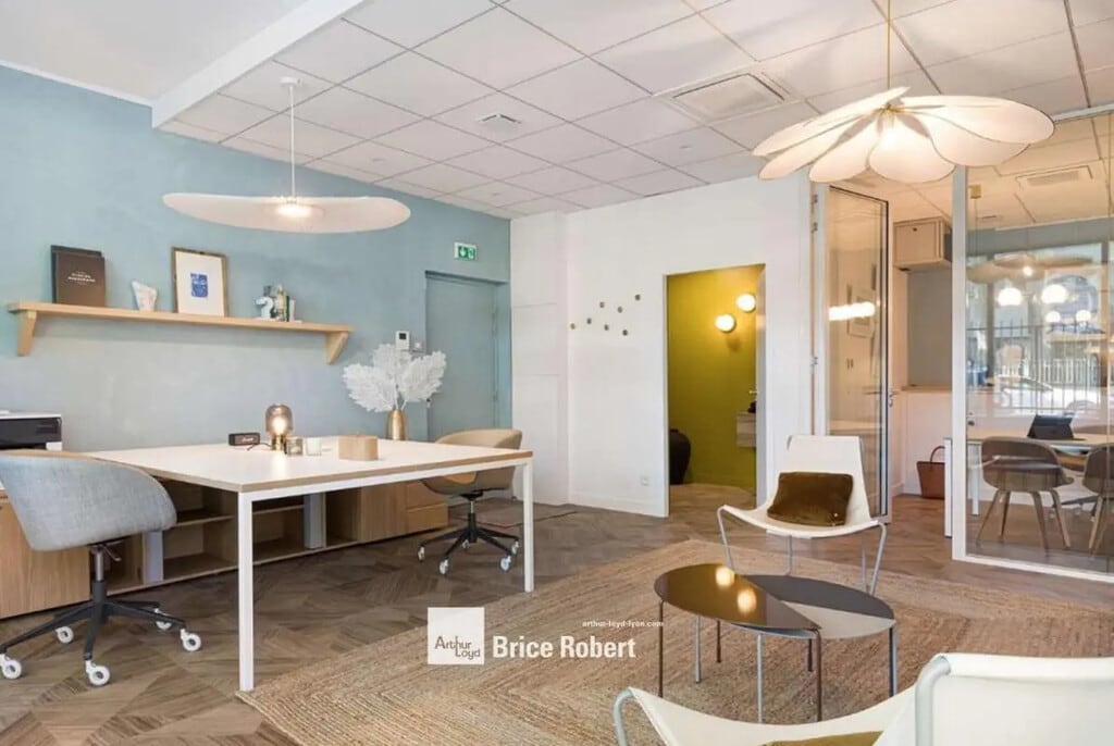 Location Bureaux 45 m² - Photo 1