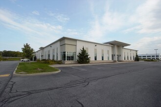 250 Thruway Park Dr, West Henrietta, NY for rent Building Photo- Image 1 of 29