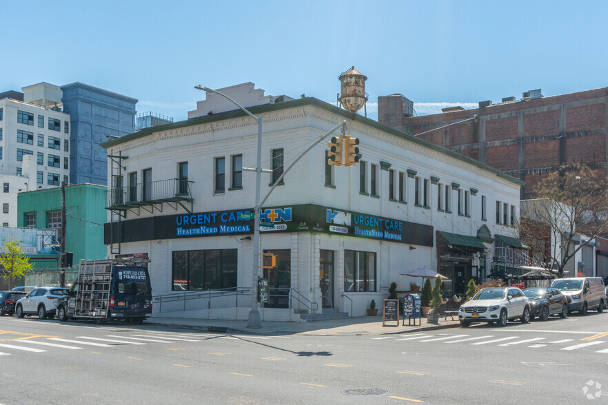 39 Washington Ave, Brooklyn, NY for rent - Building Photo - Image 1 of 12