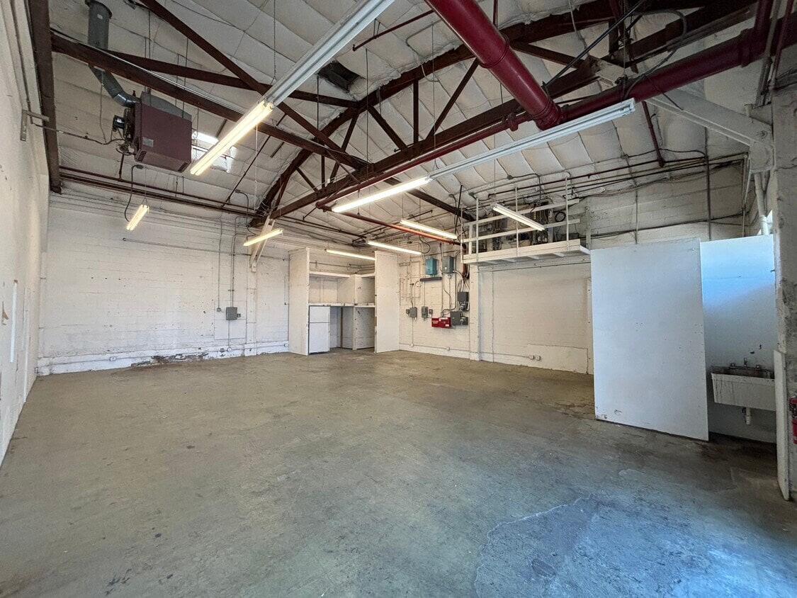101 S Coombs St, Napa, CA to rent Interior Photo- Image 1 of 1