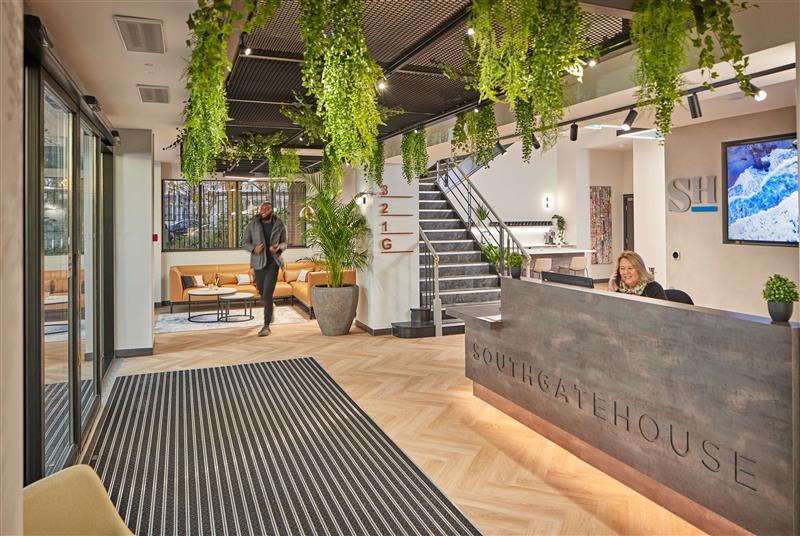 Southgate St, Gloucester to rent Building Photo- Image 1 of 23