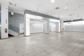 1619 Walnut St, Philadelphia, PA to rent Interior Photo- Image 1 of 15