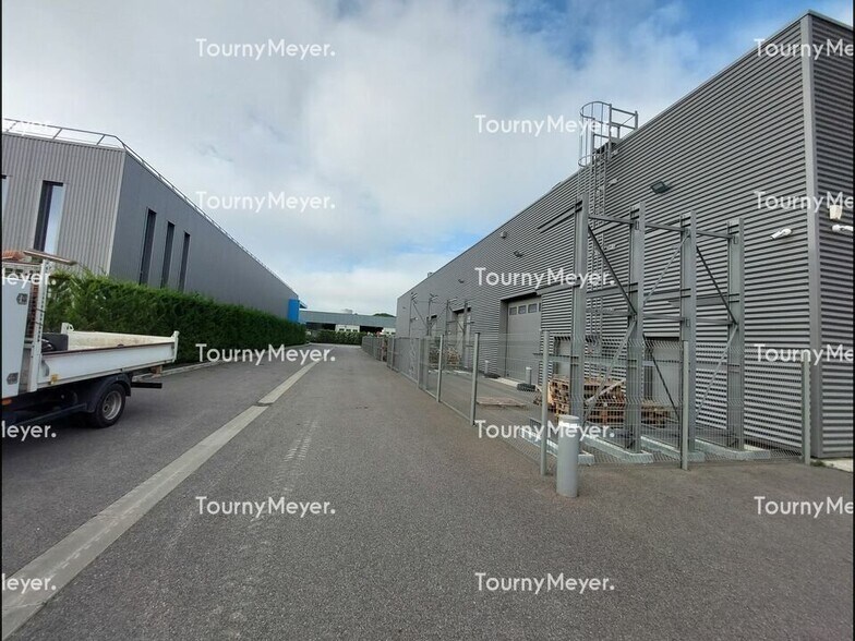 3 Ter Chemin De La Chasse, Colomiers to rent - Building Photo - Image 3 of 7