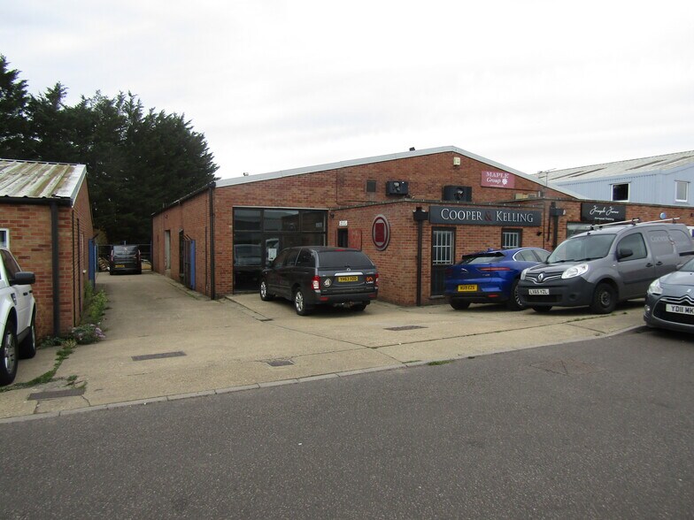 Unit 5-6 Byford Rd, Sudbury for sale - Building Photo - Image 1 of 1