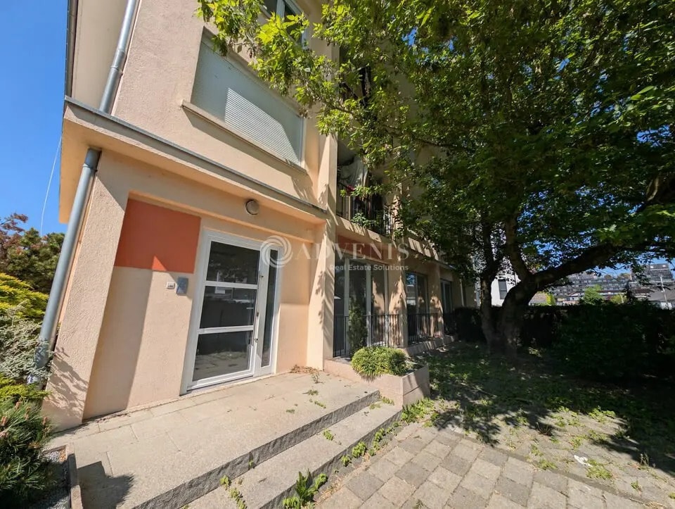 Vente Bureaux 158 m² - Photo 1