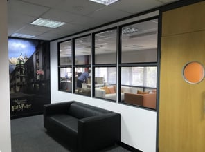 Walnut Tree Clos, Guildford to rent Interior Photo- Image 1 of 2