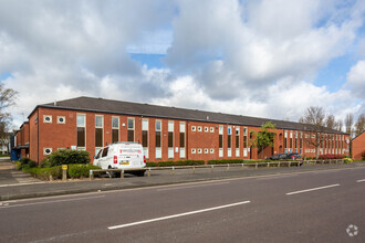 Kingsway, Gateshead for rent Building Photo- Image 1 of 3