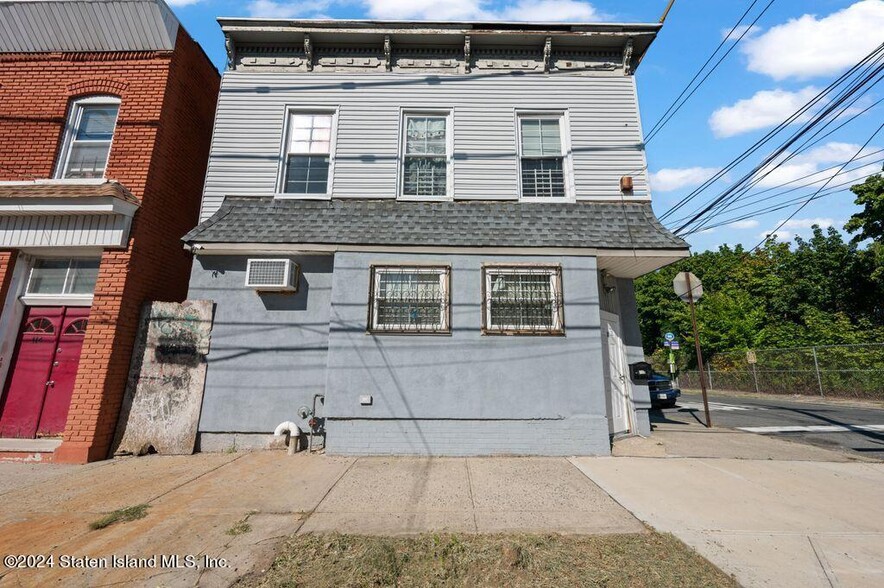 110 Van Pelt Ave, Staten Island, NY for rent - Building Photo - Image 3 of 5