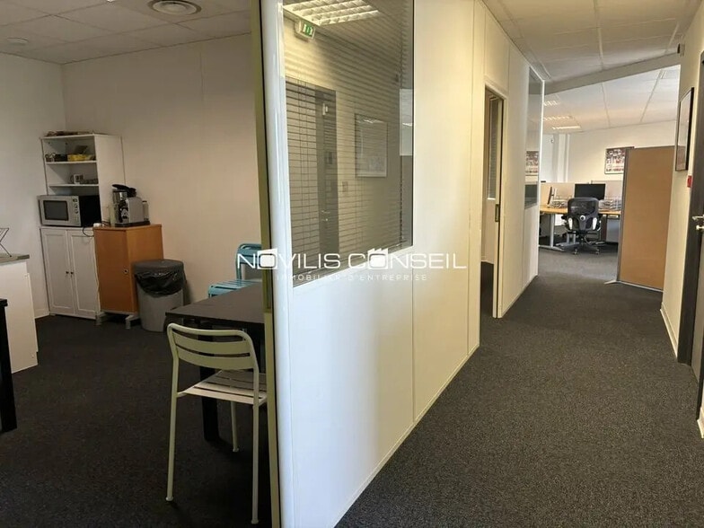 Office in Colomiers to rent - Building Photo - Image 3 of 14