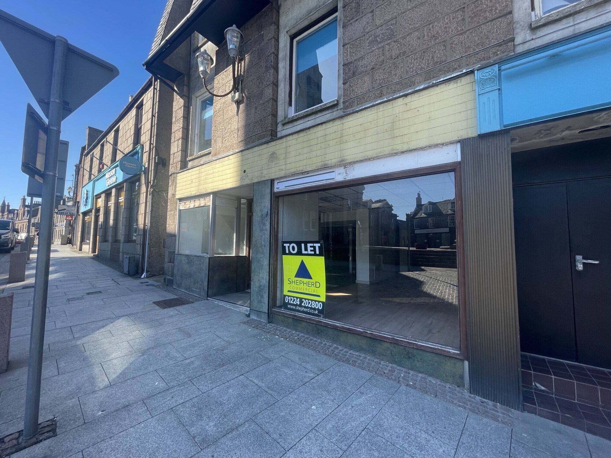 17 Broad St, Peterhead to rent Building Photo- Image 1 of 4