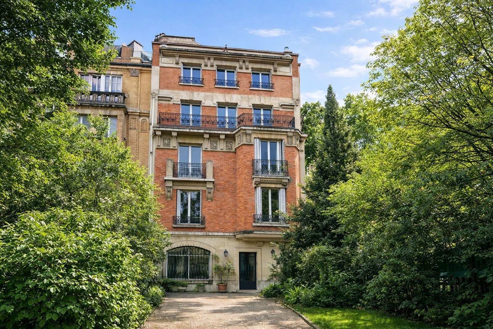 55 Boulevard Bineau, Neuilly-sur-Seine for sale Building Photo- Image 1 of 17