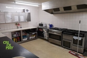 Perrymount Road, Haywards Heath to rent Interior Photo- Image 1 of 4