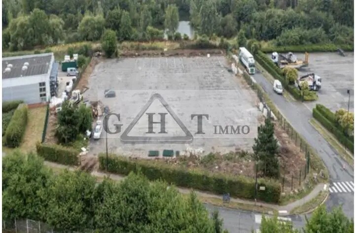Land in Lieusaint for sale Aerial- Image 1 of 4