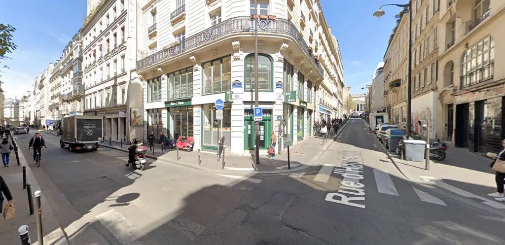 Location Bureaux 568 m² - Photo 1
